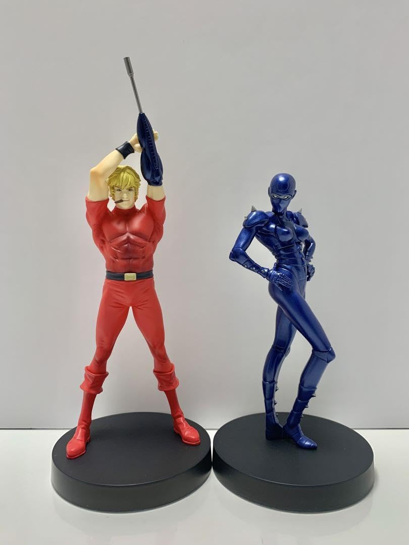 スペースコブラフィギュア2体